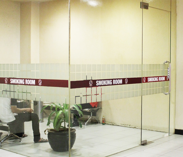 facility/SMOKING_ROOM.jpg